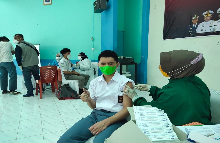 SMAS Katolik Santa Maria Sukseskan Program Vaksinasi Massal